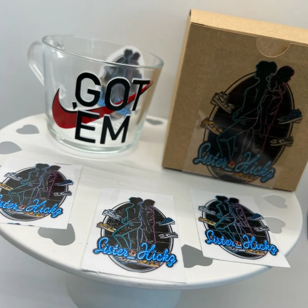 Custom cups - Picture 1 of 2